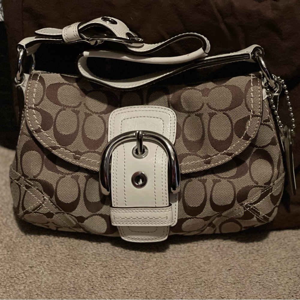 Coach Signature Purse